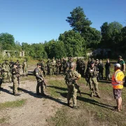 Airsoft varustus ja relv treeningalal